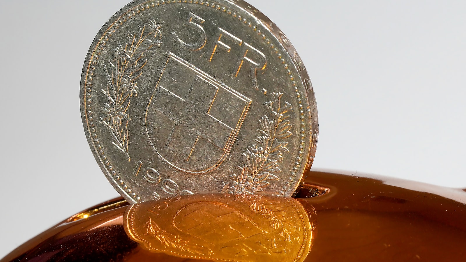 Demander un permis de travail en Suisse : démarches 2026